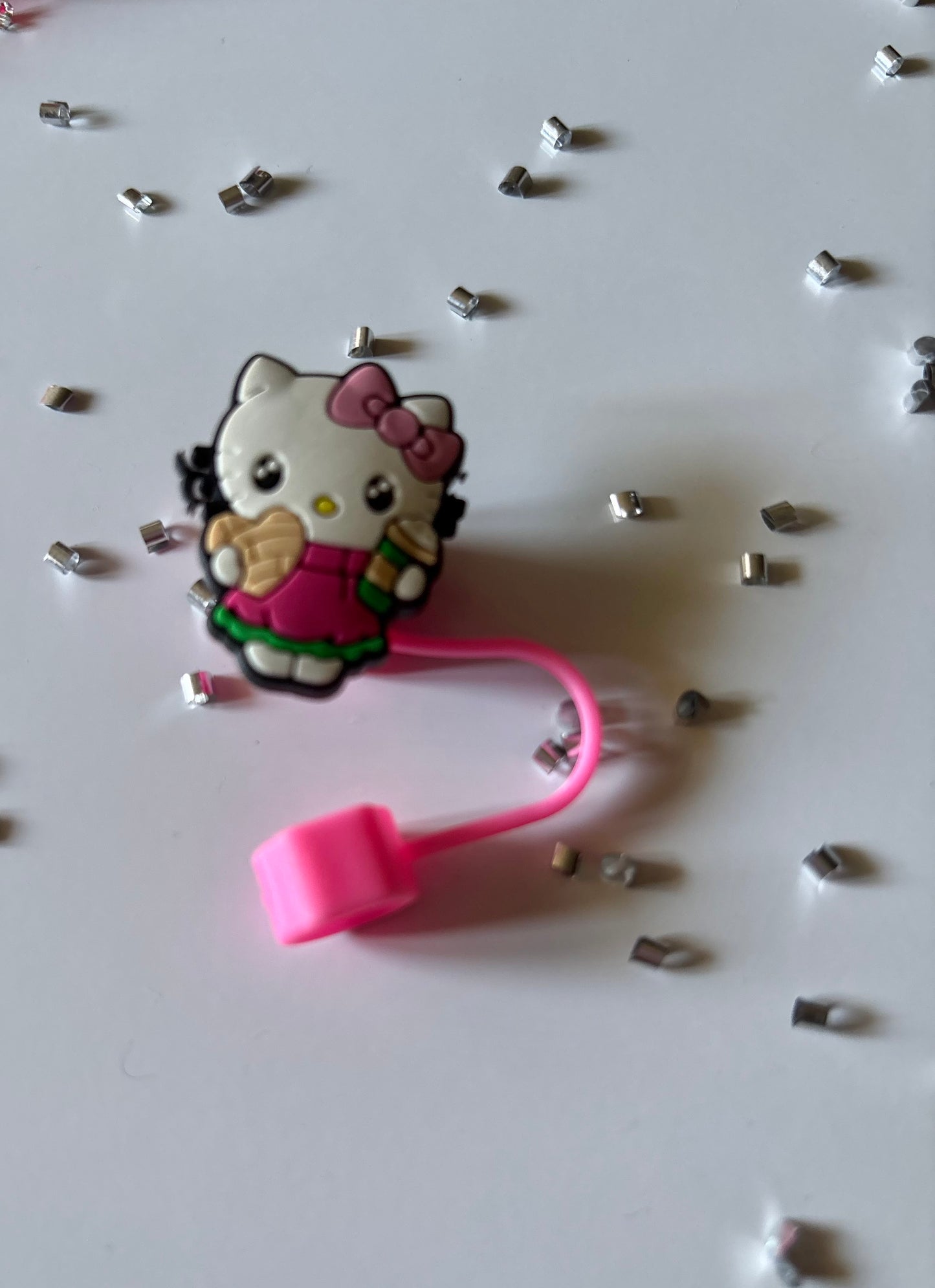 HK Straw Toppers