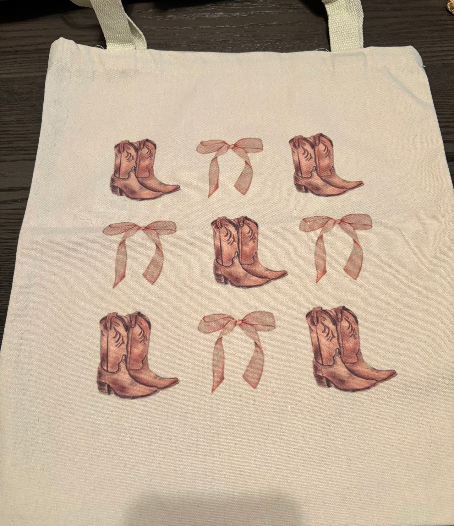Bow totes